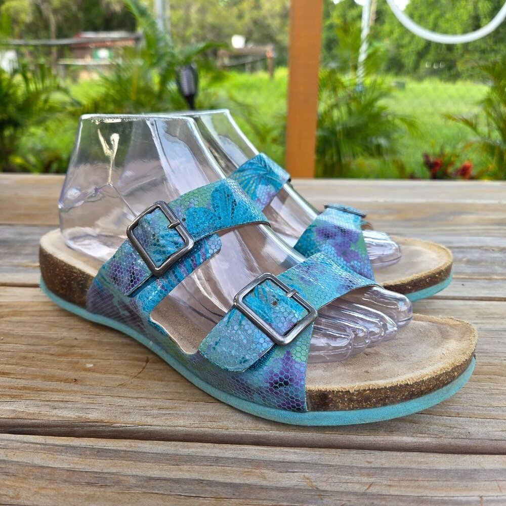 Womens Obeo 9.5 Blythe Slip On Sandal Shiny‎ Aqua Leather Faux Snake Skin Floral